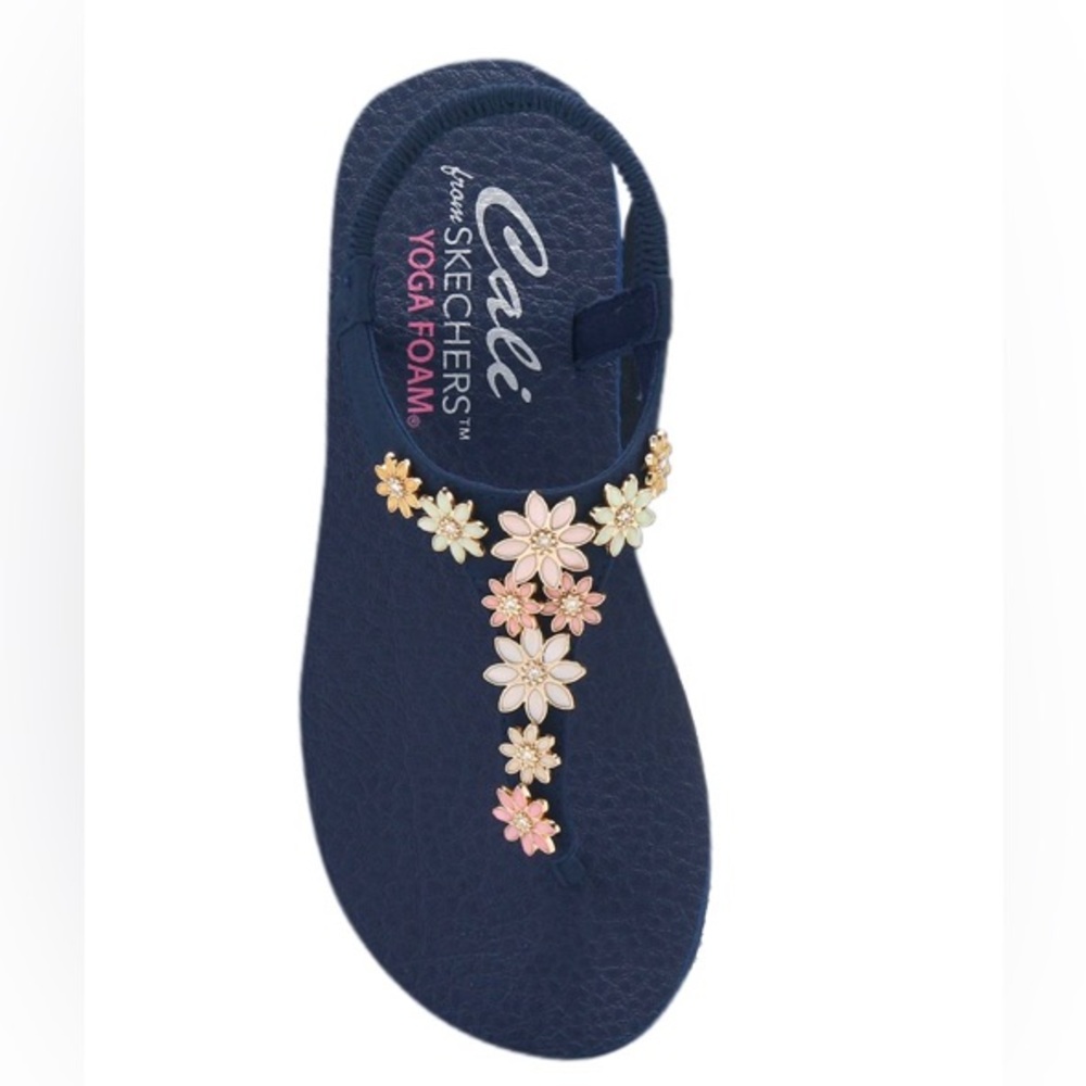 Glam up wearing the Women's Skechers Meditation Happy Daisies Sandal Size 10